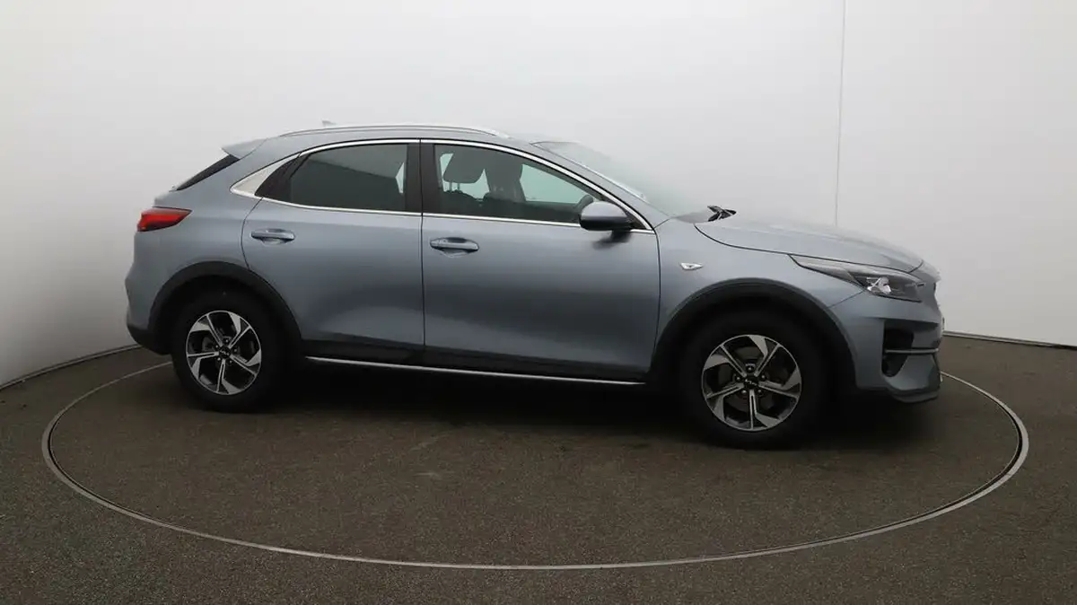 2022-kia-xceed-10-t-gdi-2-big-46