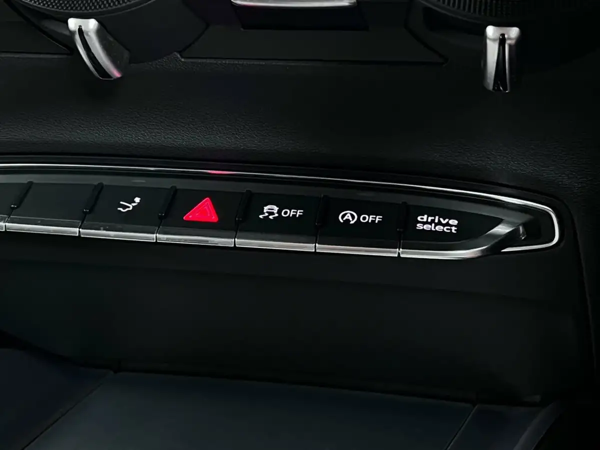 2016-audi-tt-coupe-18-tfsi-s-line-big-44