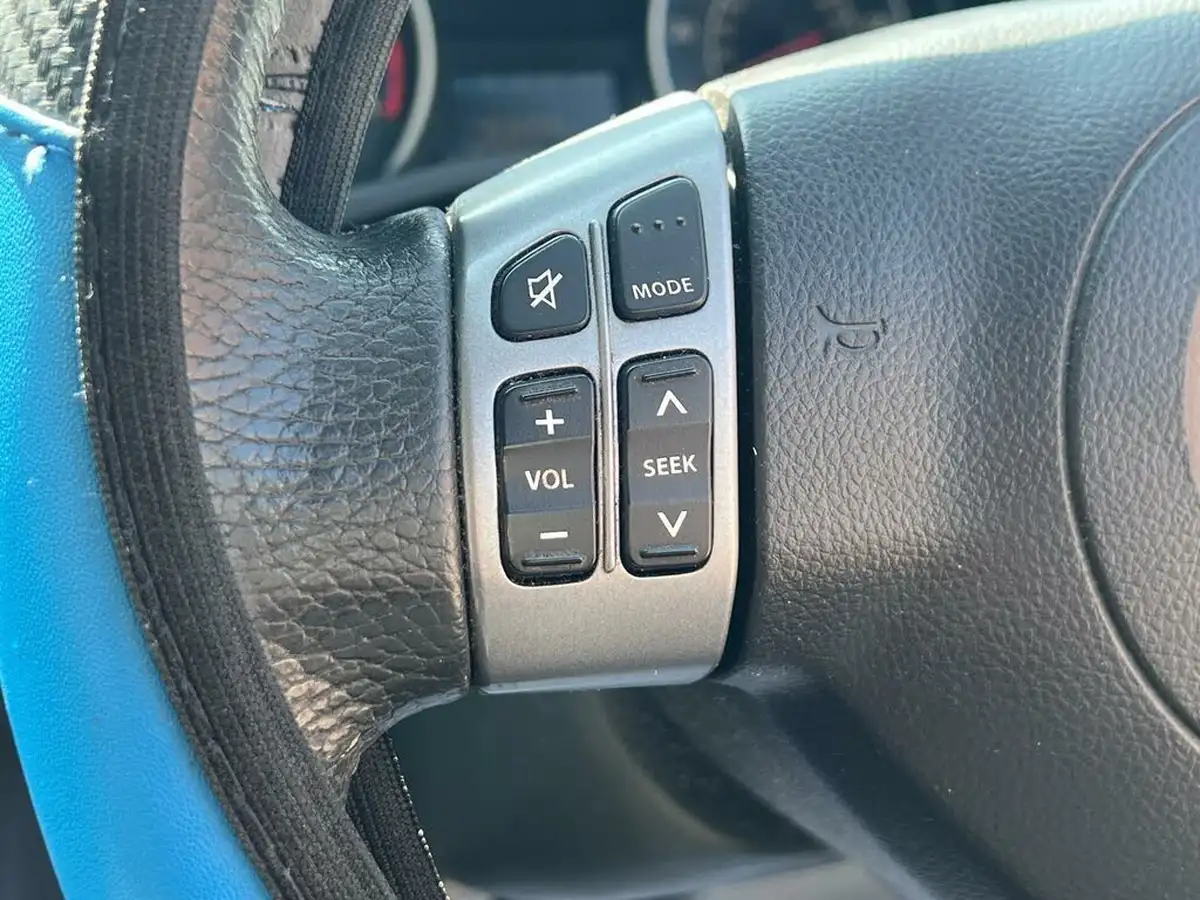 2010-suzuki-sx4-16-sz4-hatchback-5d-big-14