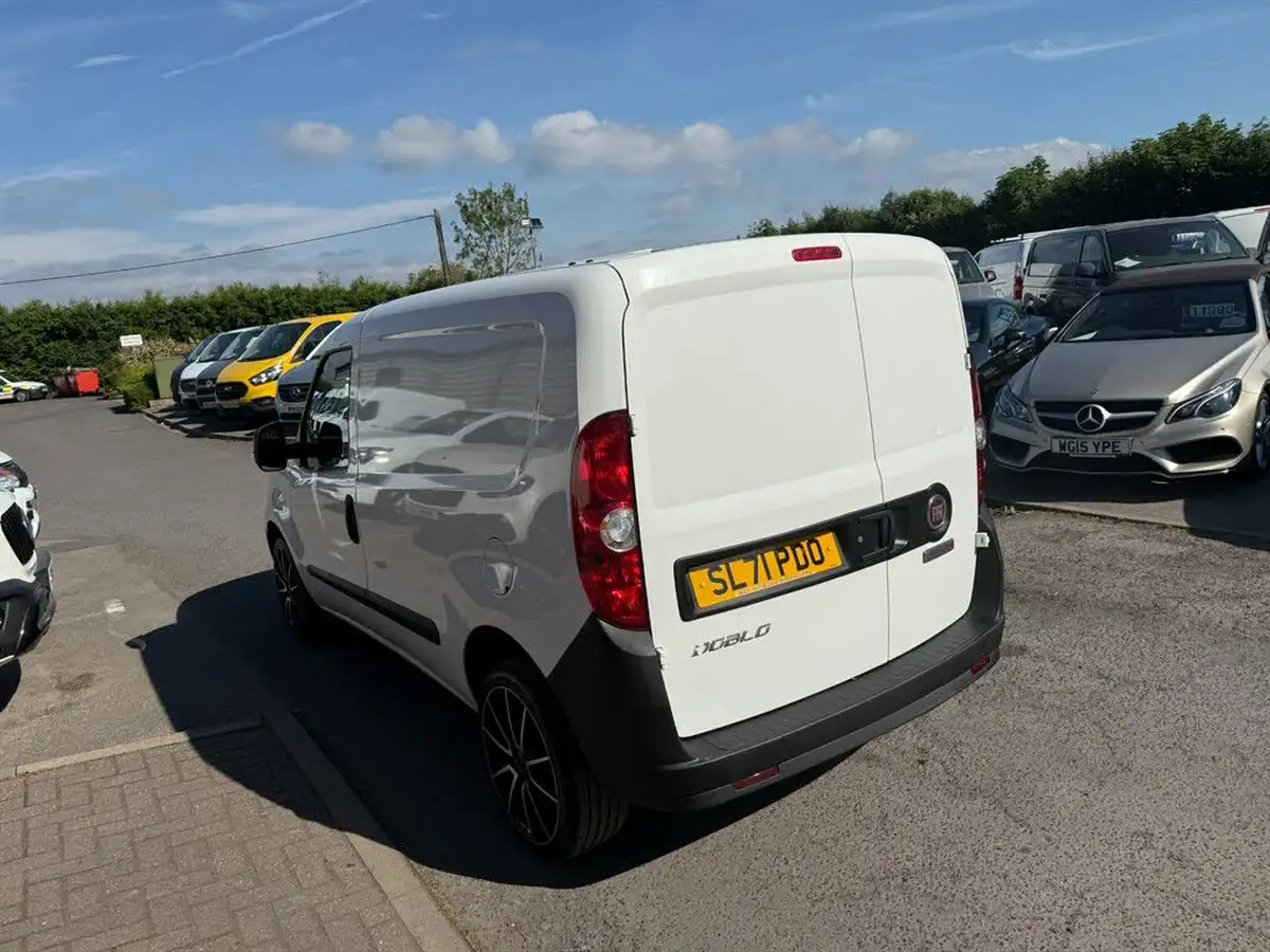 2021-fiat-doblo-cargo-13td-l2h1-maxi-sx-big-5