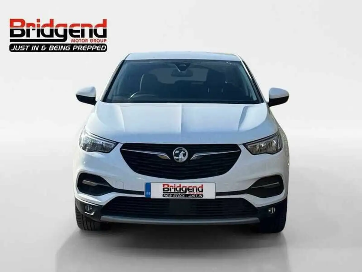 2018-vauxhall-grandland-x-12-sport-nav-130ps-big-1