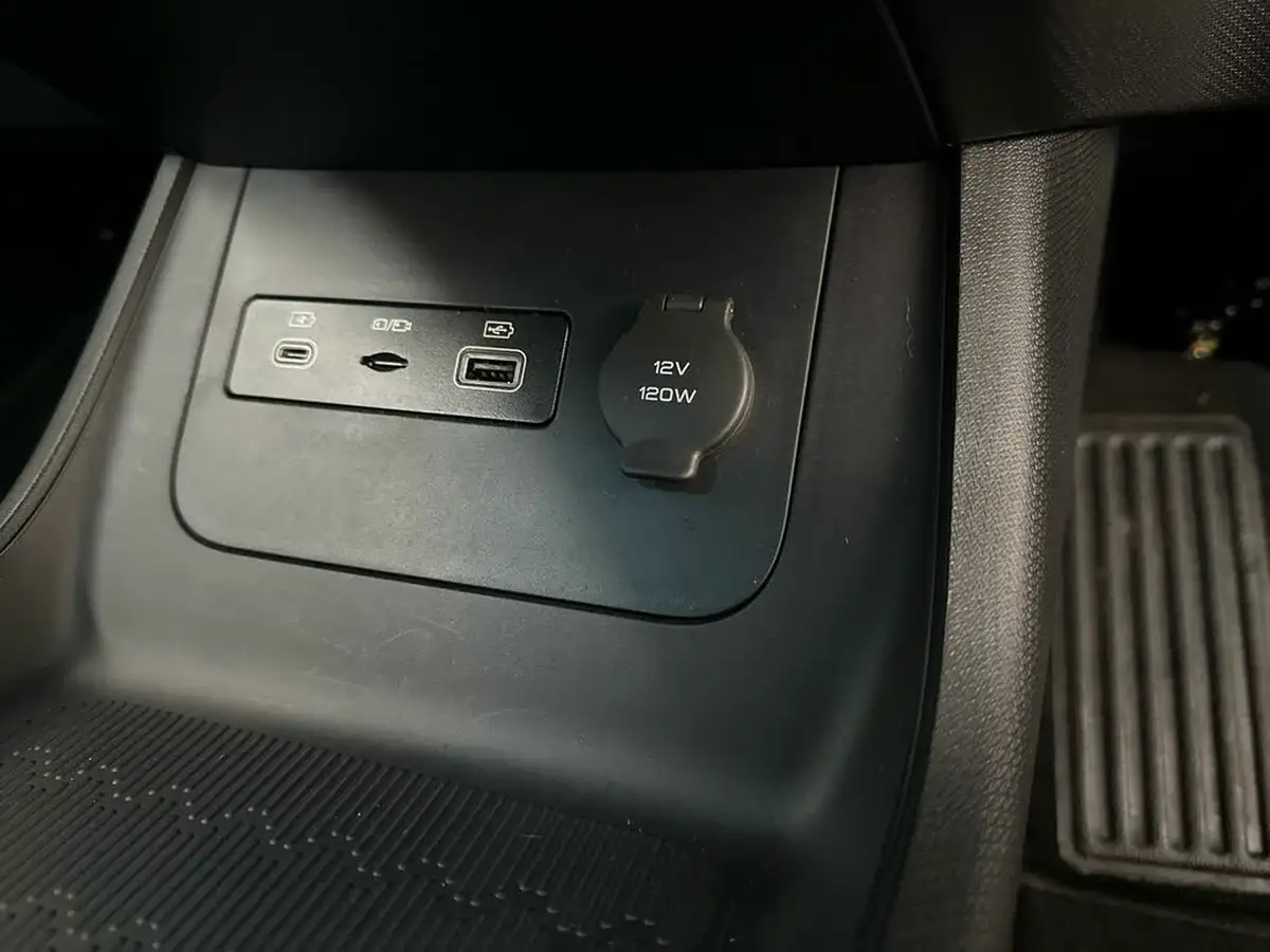2024-byd-atto-3-e-design-big-23