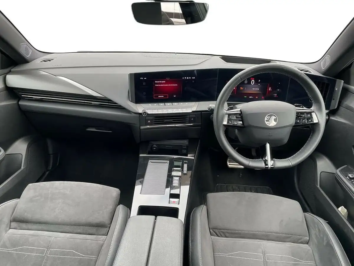 2024-vauxhall-astra-12-turbo-ultimate-130ps-hatchback-auto-big-7