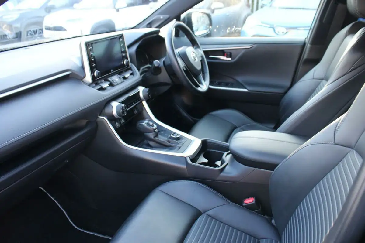 2021-toyota-rav4-25-vvt-i-black-edition-219bhp-big-13
