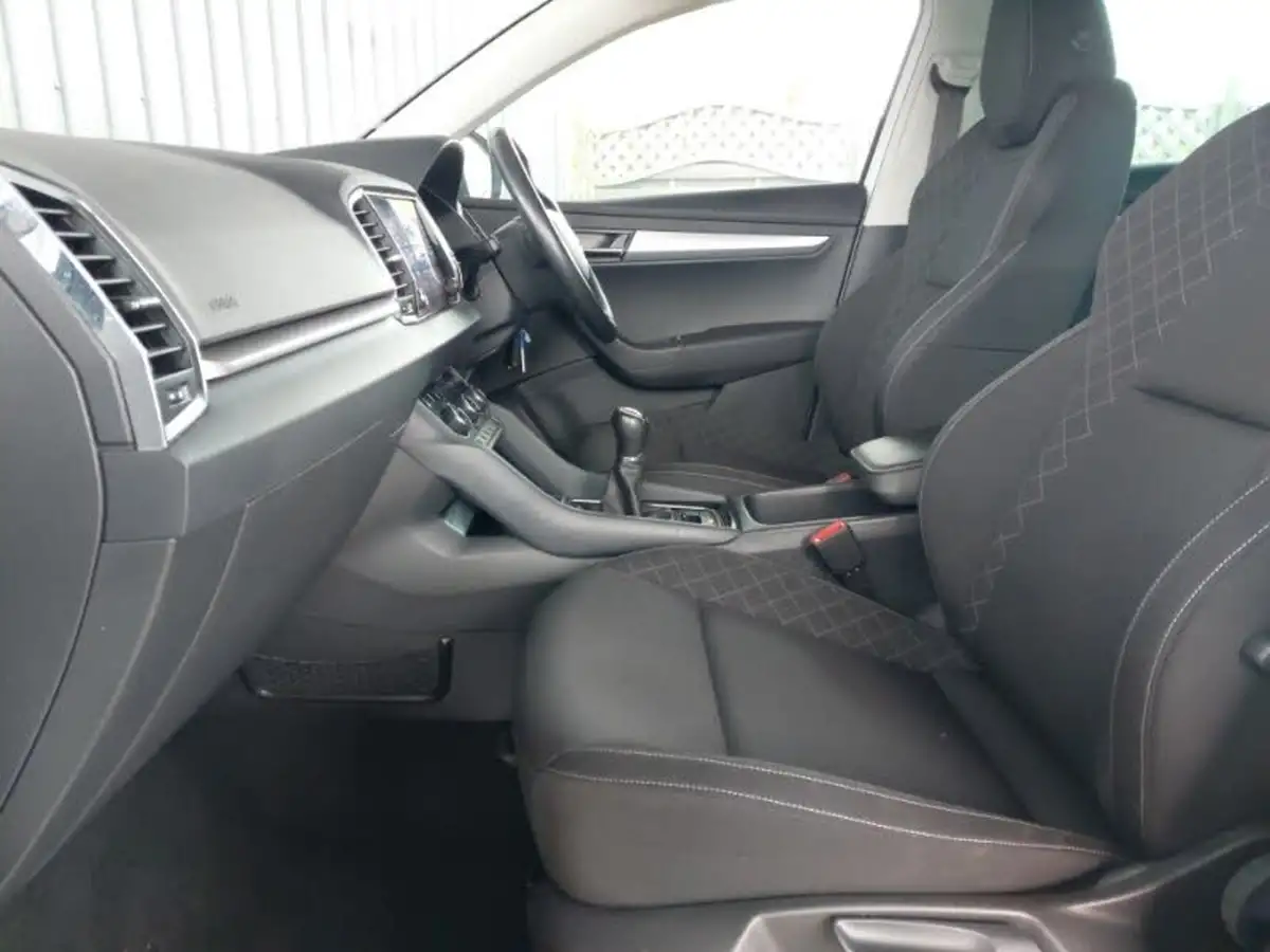 2019-skoda-karoq-10-tsi-se-big-4