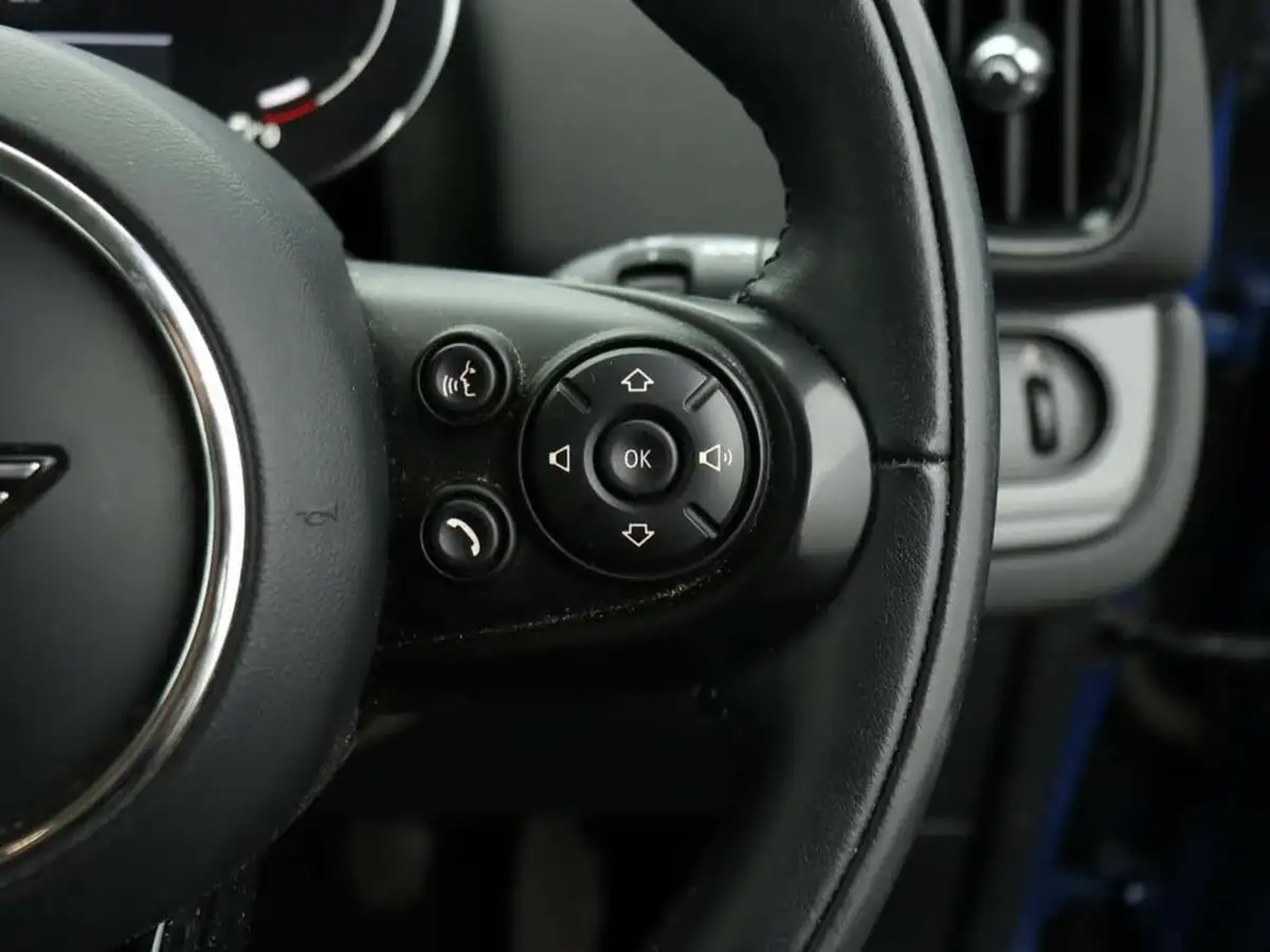 2020-mini-countryman-15-cooper-classic-comfort-big-44
