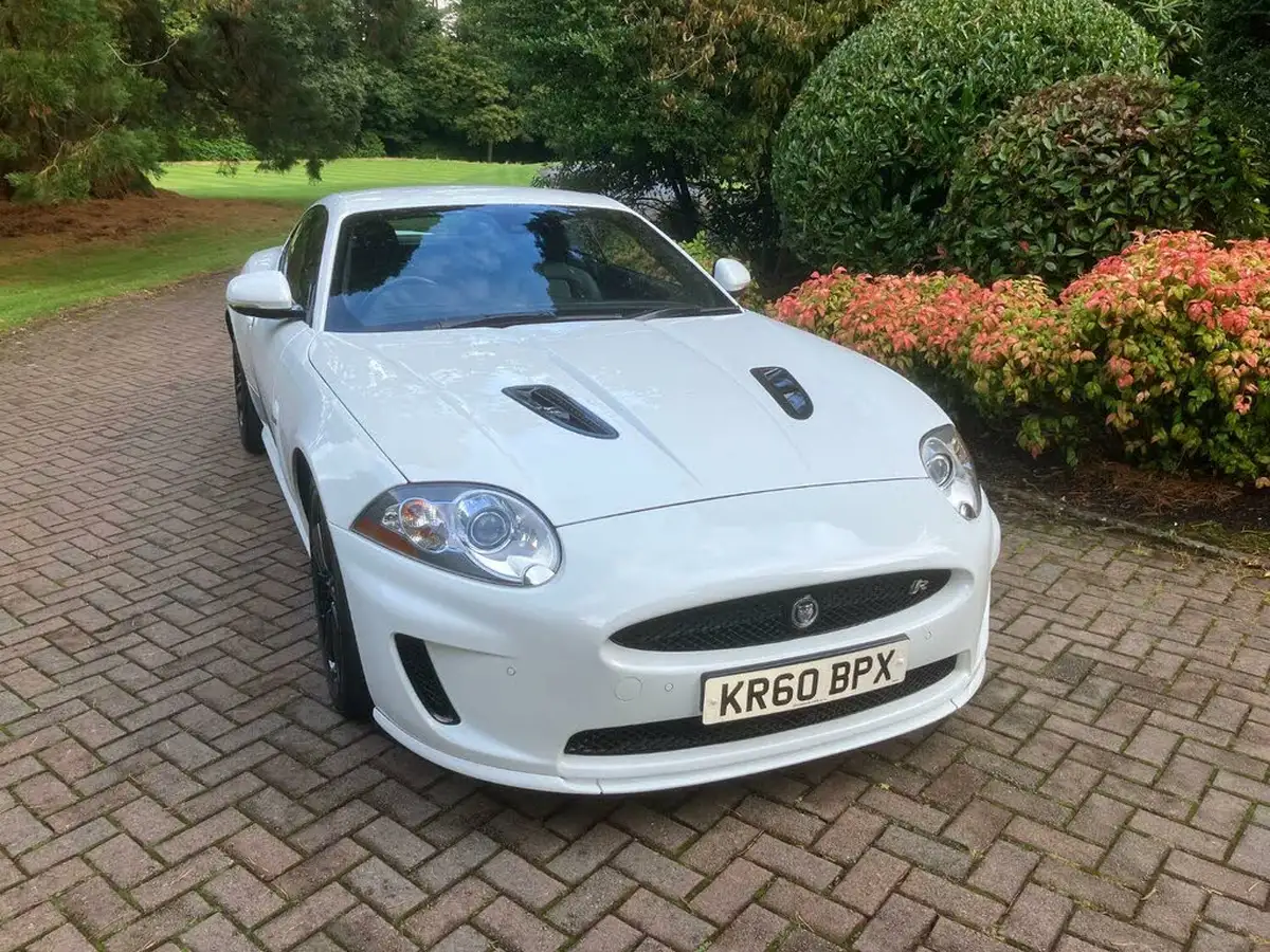 2010-jaguar-xkr-50-coupe-big-15