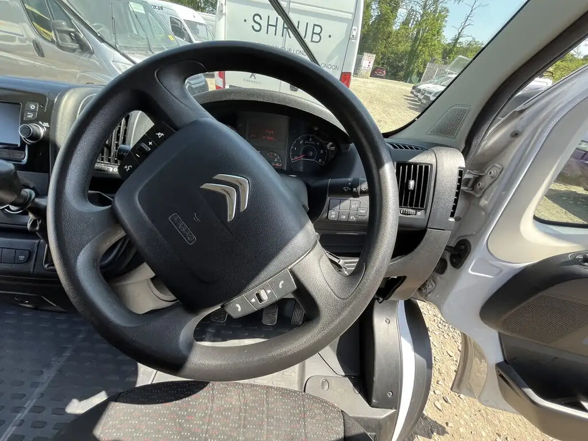 2021-citroen-relay-22bluehdi-35-l4h3-heavy-enterprise-140eu6dtss-big-19