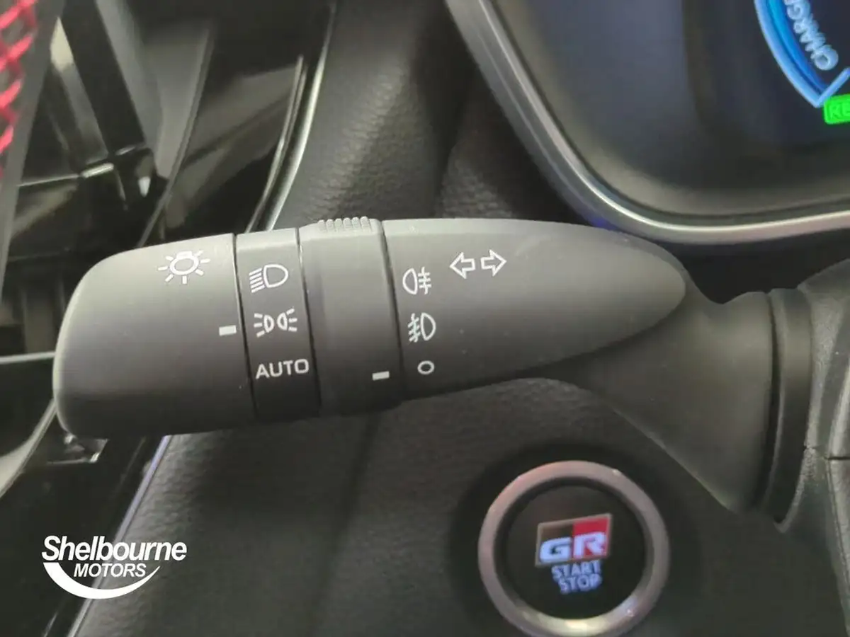 2024-toyota-corolla-18-vvt-i-gr-sport-touring-sports-big-25