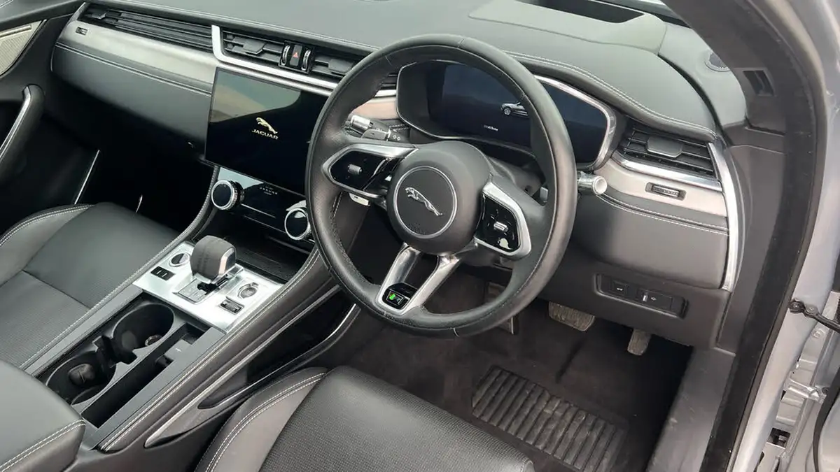 2021-jaguar-f-pace-30-d300-r-dynamic-hse-mhev-big-21