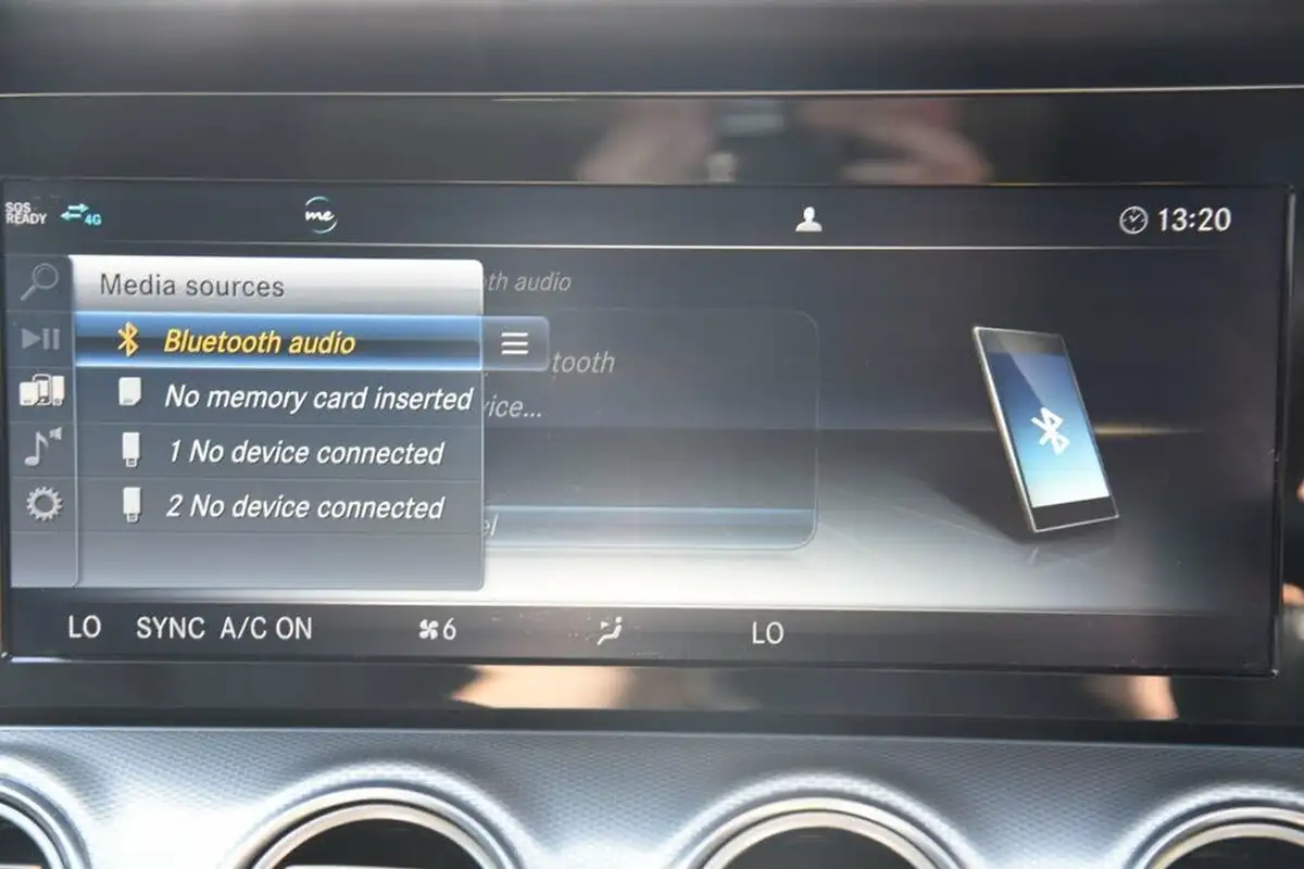 2019-mercedes-benz-e-class-20d-e220d-se-ss-estate-5d-big-39