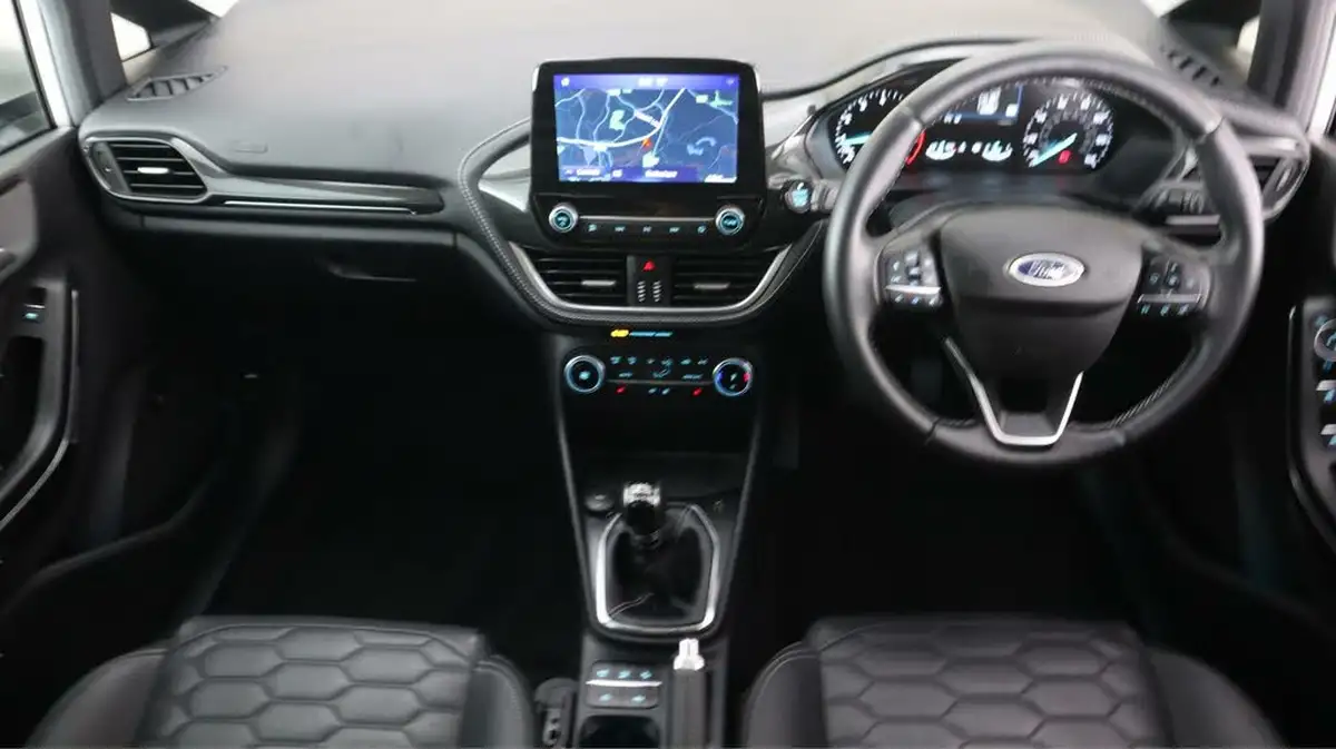 2021-ford-fiesta-10t-vignale-edition-125ps-hybrid-mhev-big-13