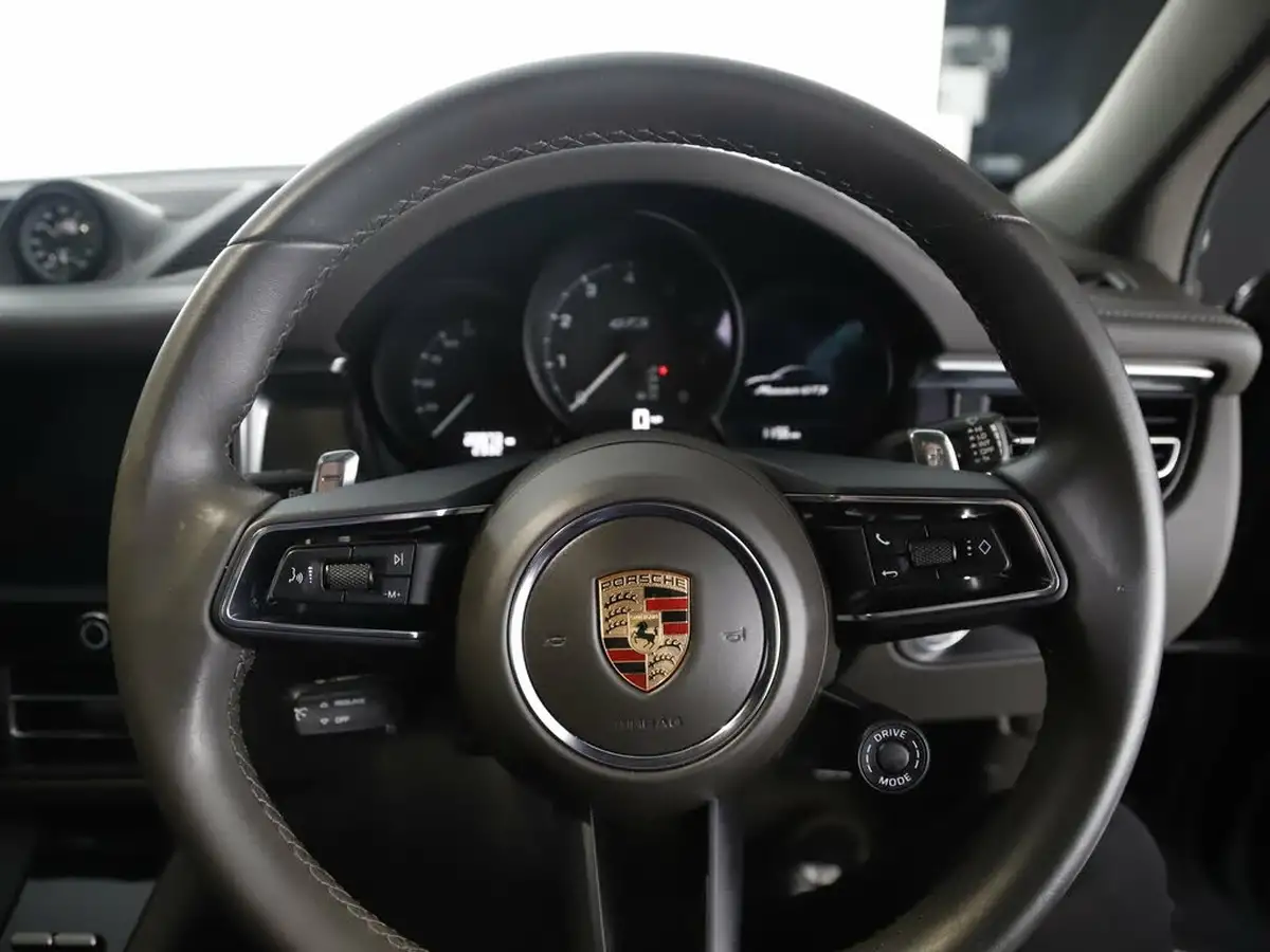 2022-porsche-macan-29-v6-gts-big-25