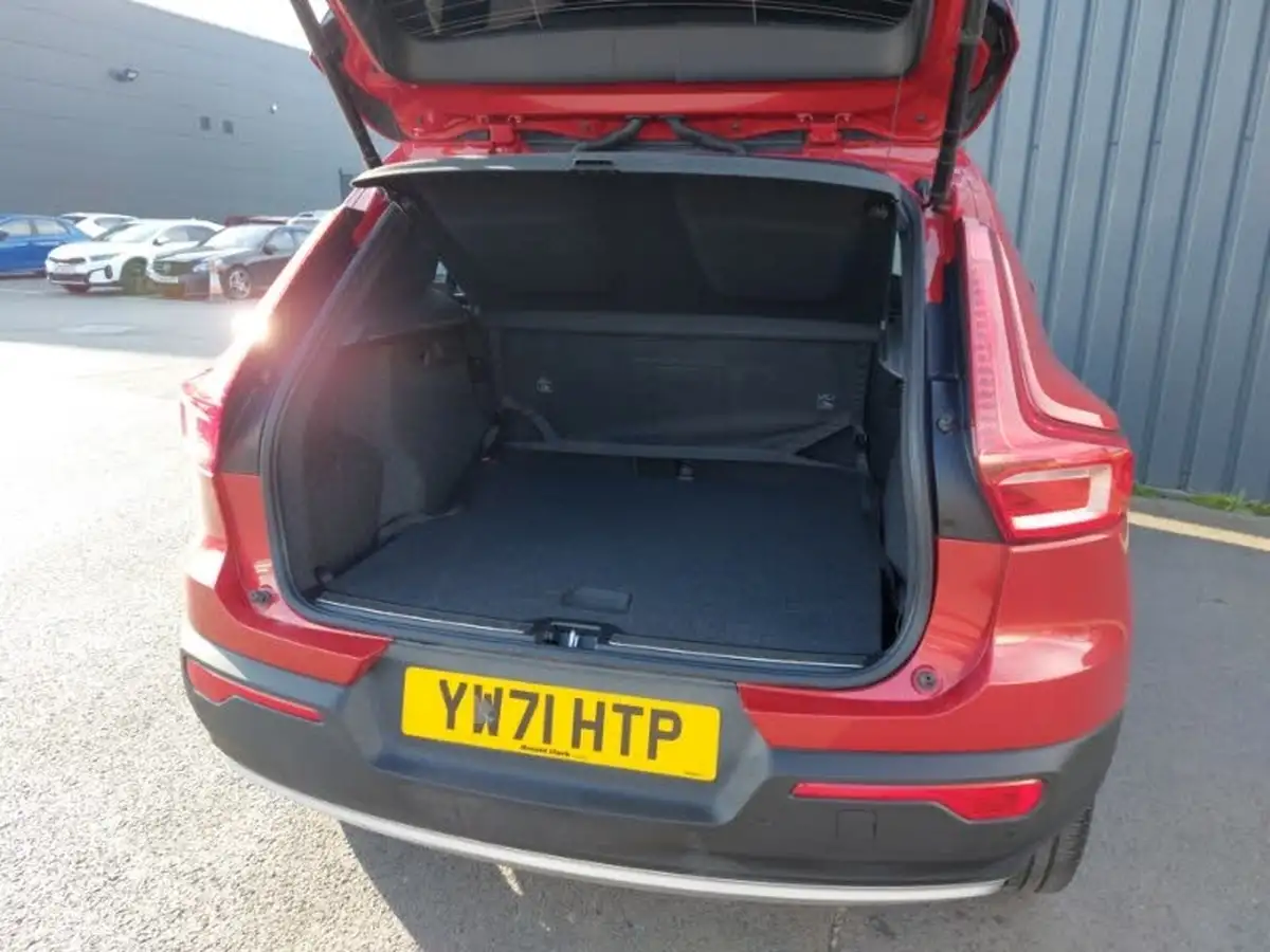 2022-volvo-xc40-15-t4-inscription-big-7