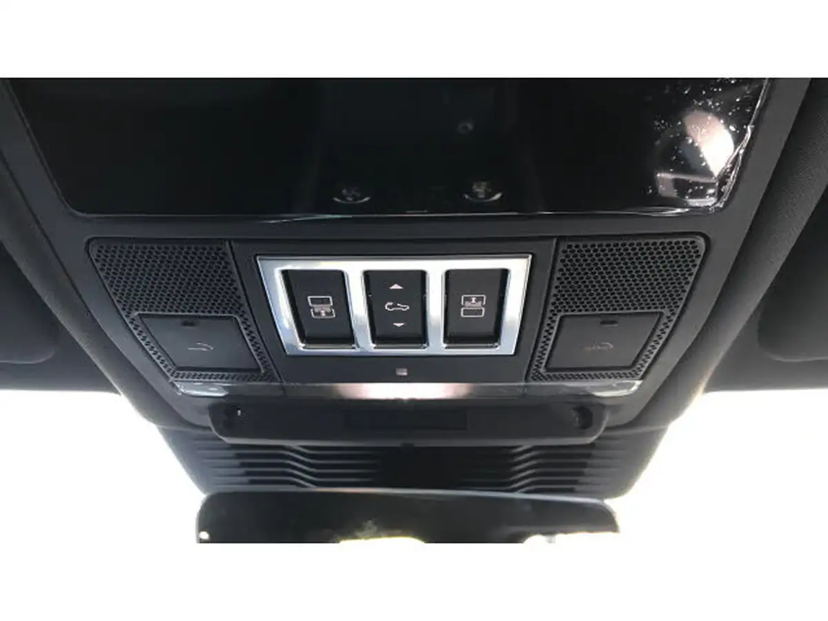 2024-land-rover-discovery-30-d350-dynamic-hse-big-79