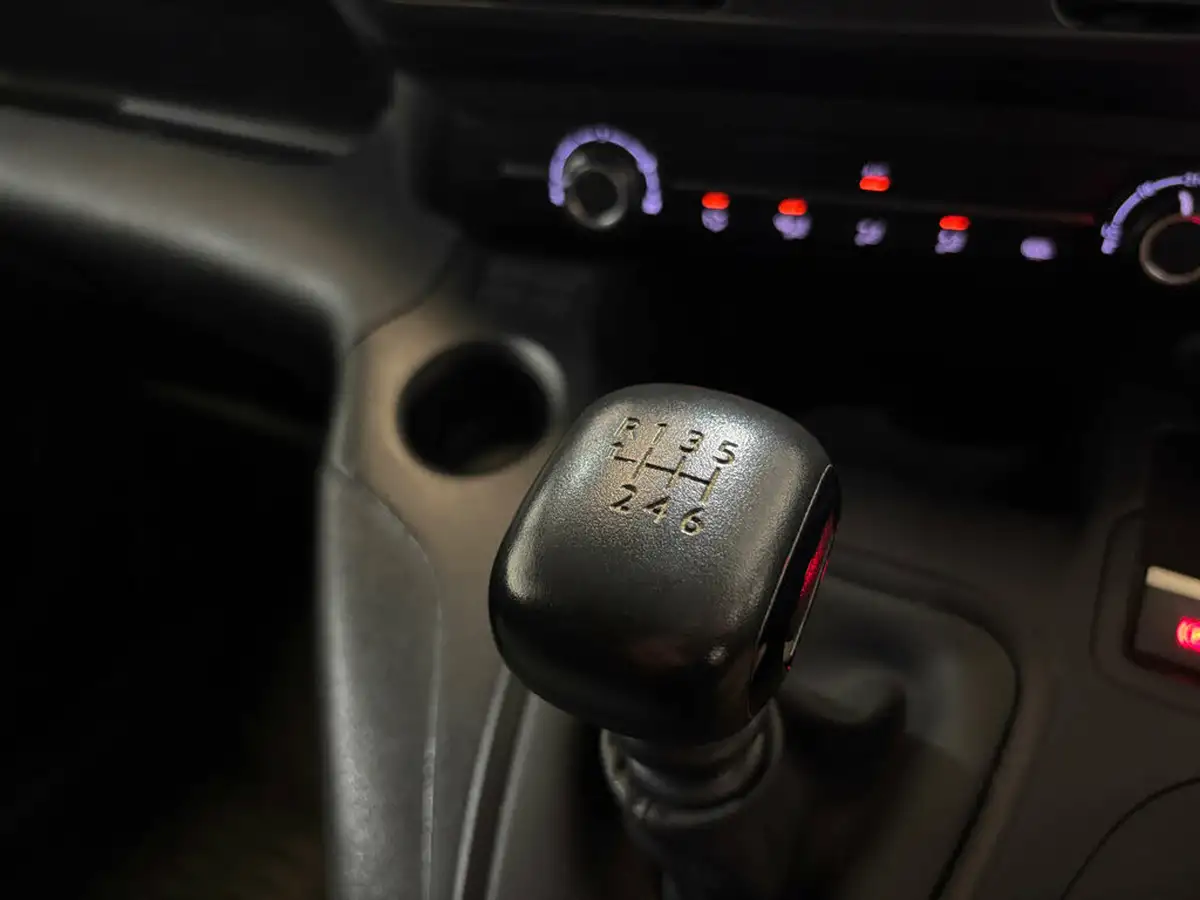 2023-peugeot-partner-15-bluehdi-1000-professional-premium-100pseu6d-ss-big-34