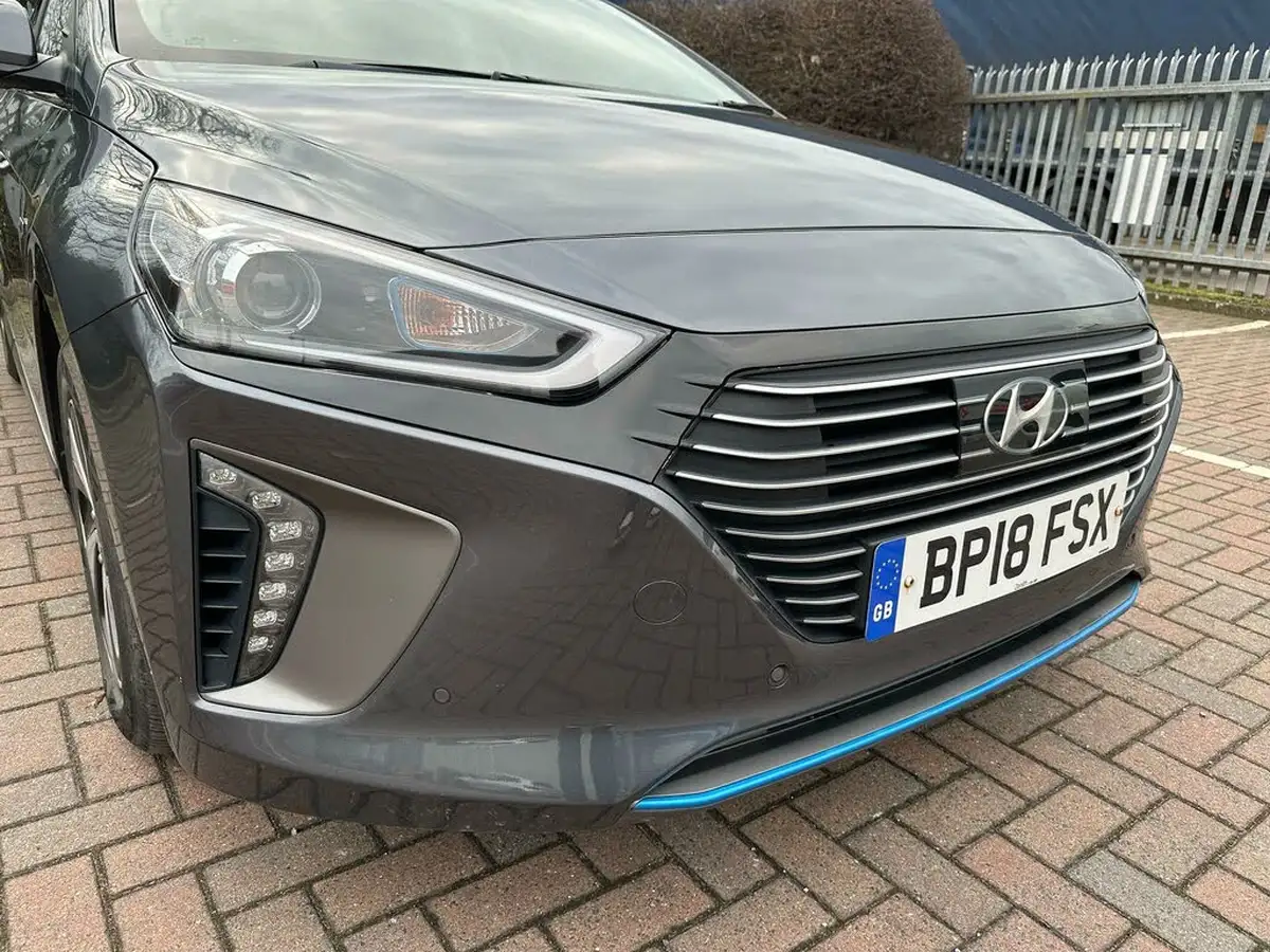2018-hyundai-ioniq-16-gdi-premium-se-hybrid-big-33