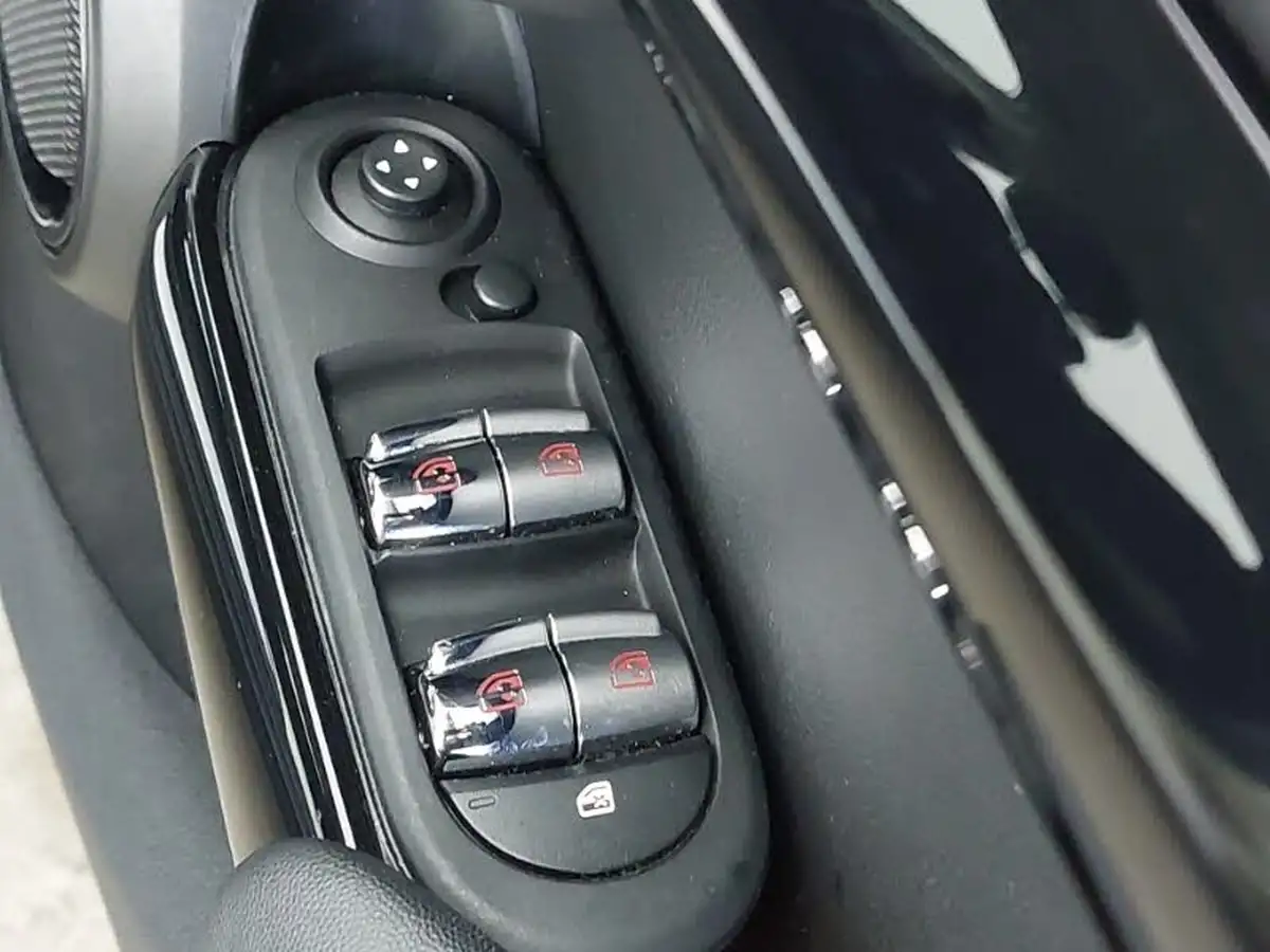 2019-mini-cooper-20-cooper-s-classic-189bhp-comfort-hatchback-5d-auto-big-18