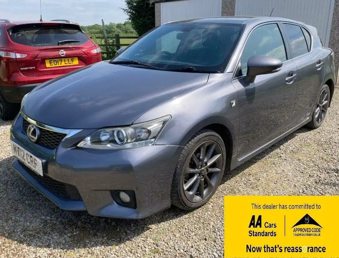 2012-lexus-ct-200h-18-f-sport-big-1