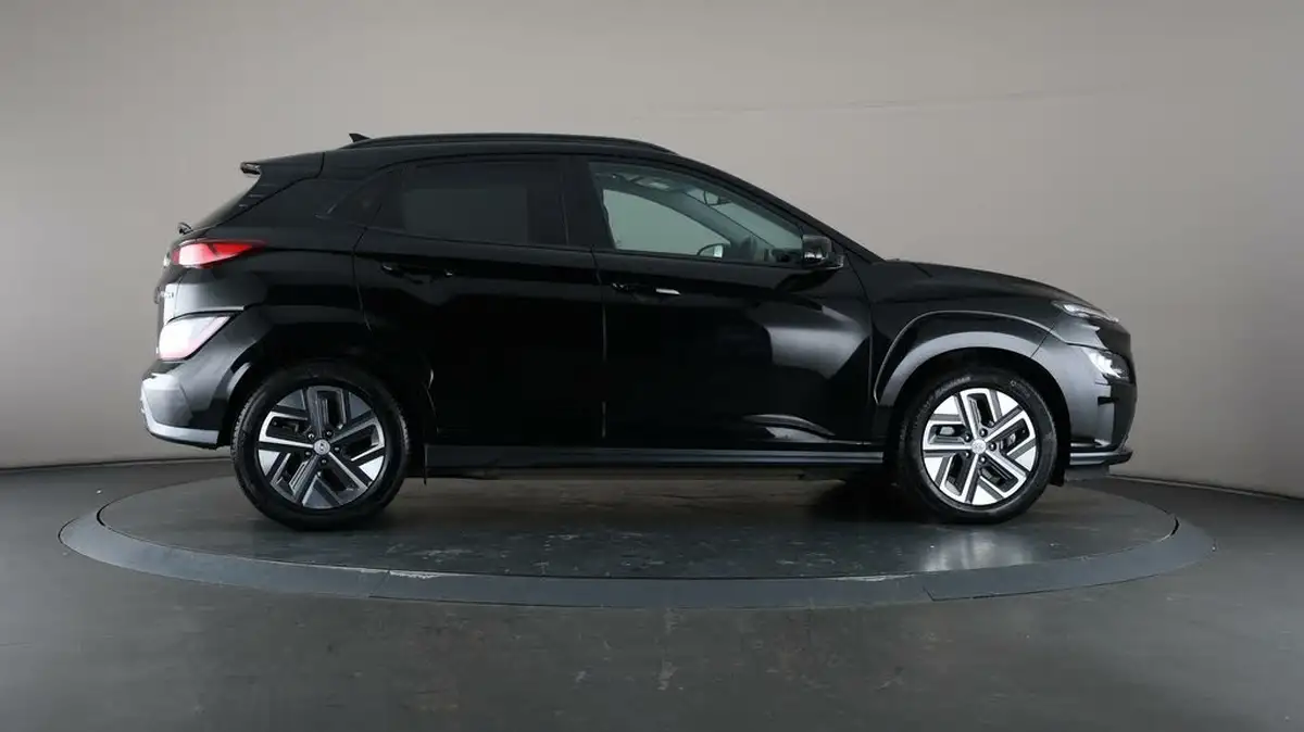 2022-hyundai-kona-e-premium-204ps-64kwh-7kw-obc-big-61