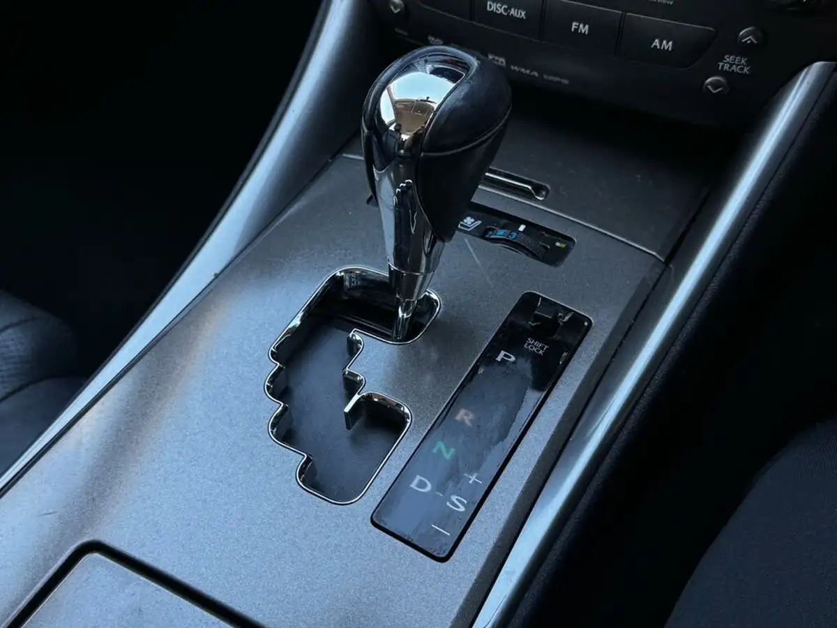 2007-lexus-is-250-25-se-auto-big-55
