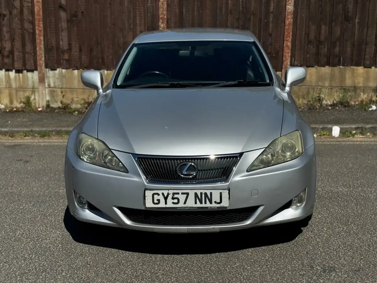 2007-lexus-is-250-25-se-auto-big-3