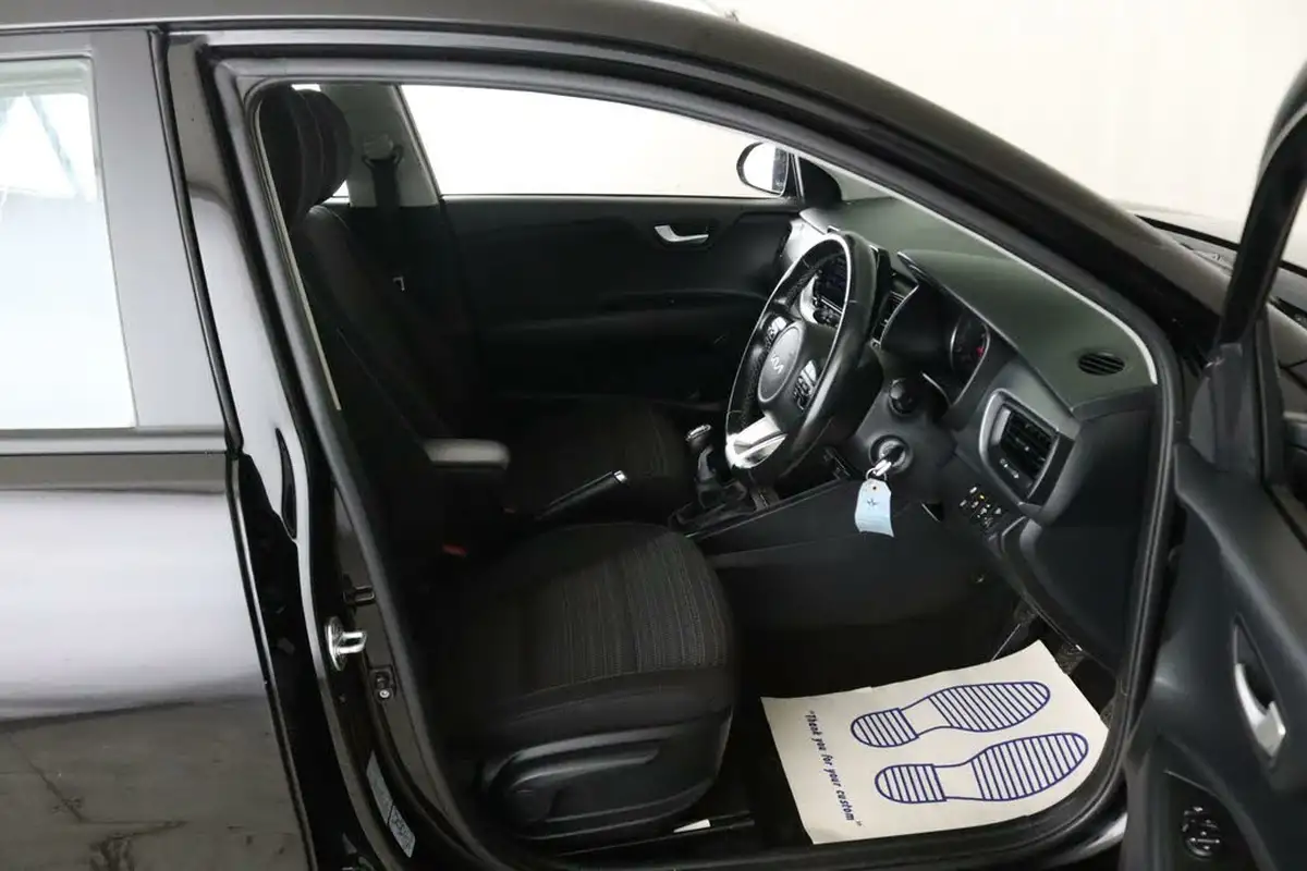 2021-kia-stonic-10-t-gdi-2-99bhp-big-12