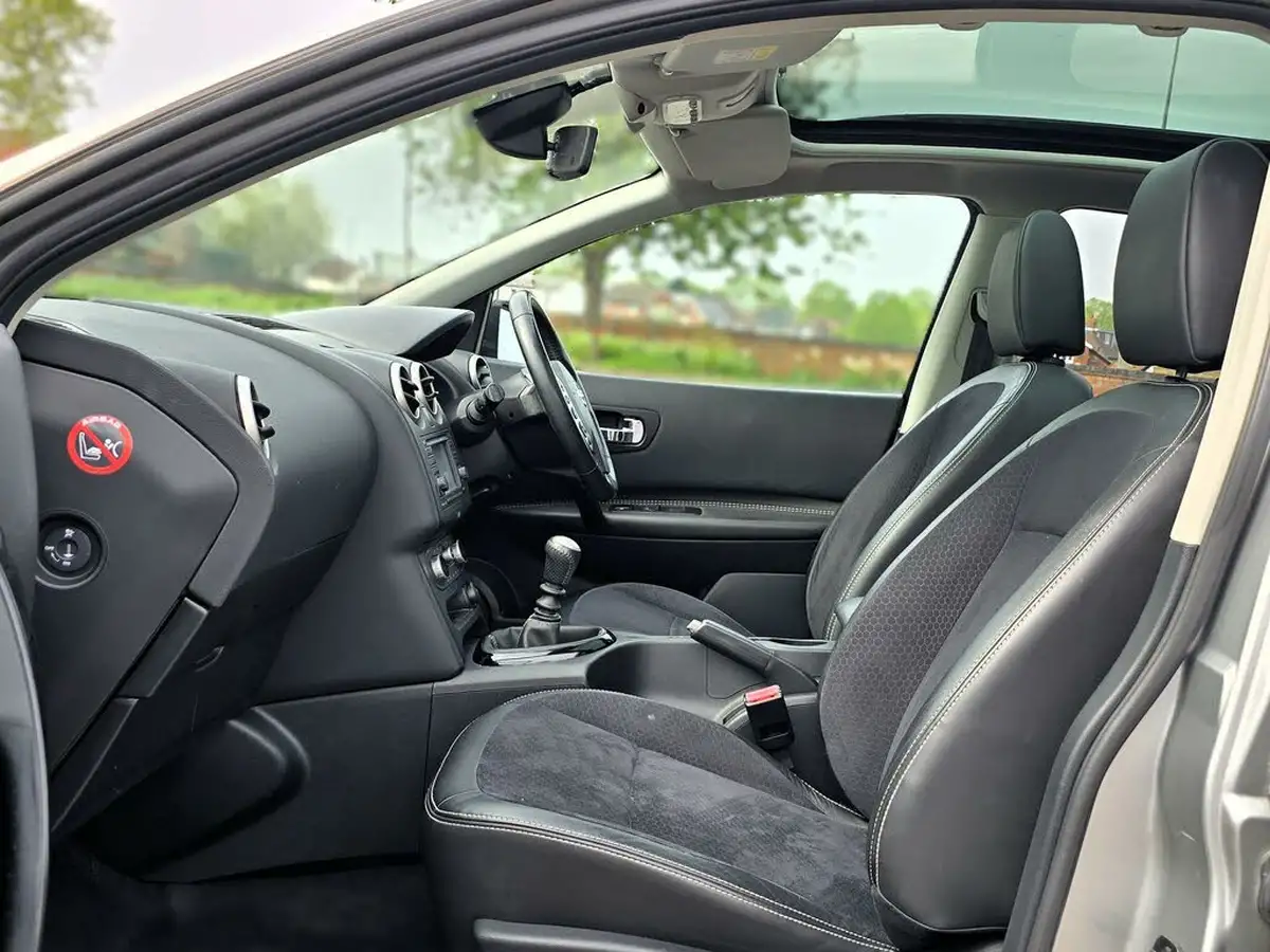 2013-nissan-qashqai-15td-360-big-2