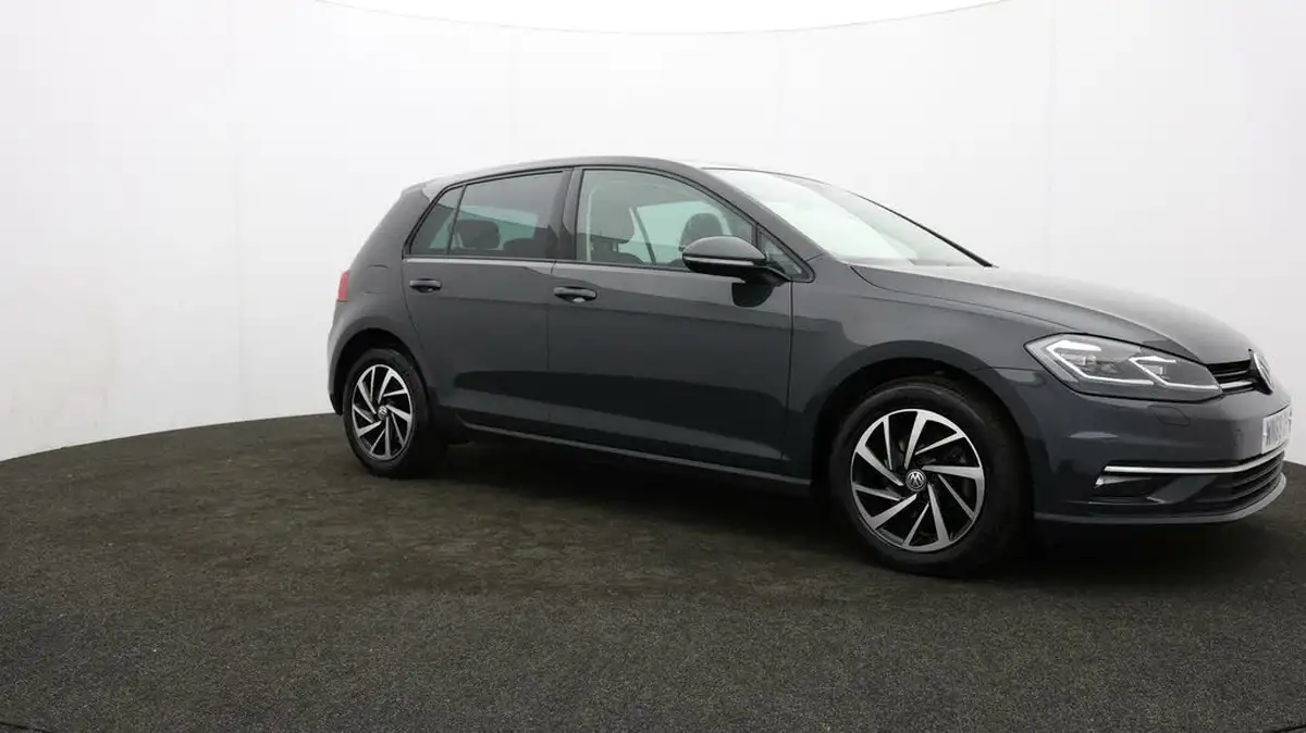 2019-volkswagen-golf-16tdi-match-edition-hatchback-big-44