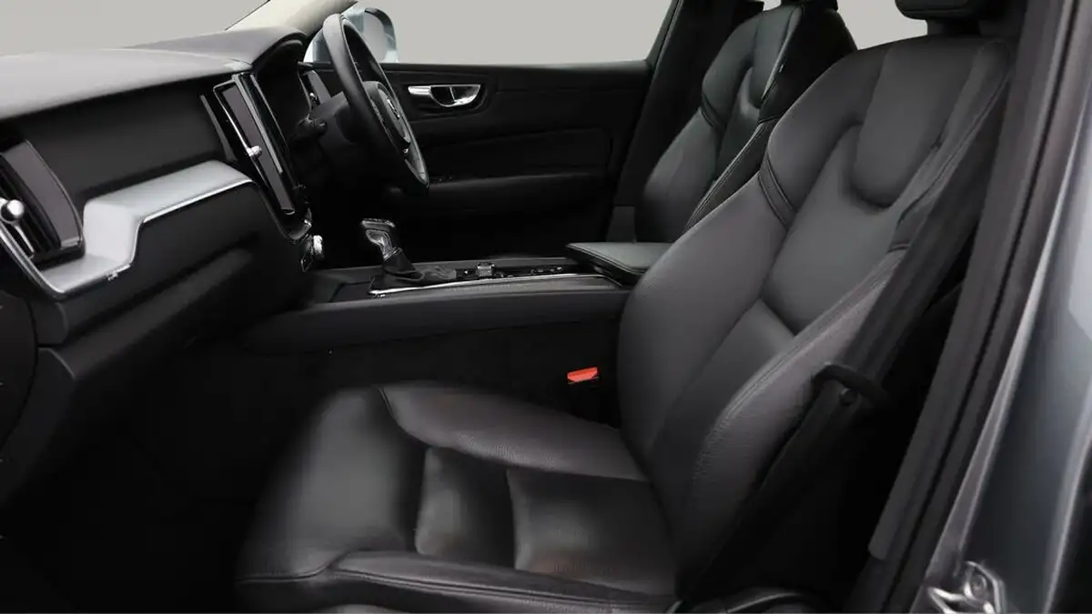 2019-volvo-xc60-20-t4-edition-big-13