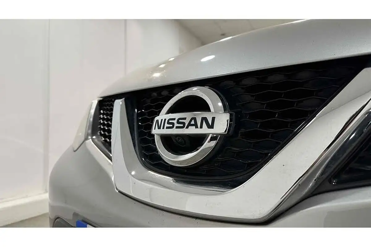 2016-nissan-qashqai-12-dig-t-tekna-xtronic-cvt-big-16