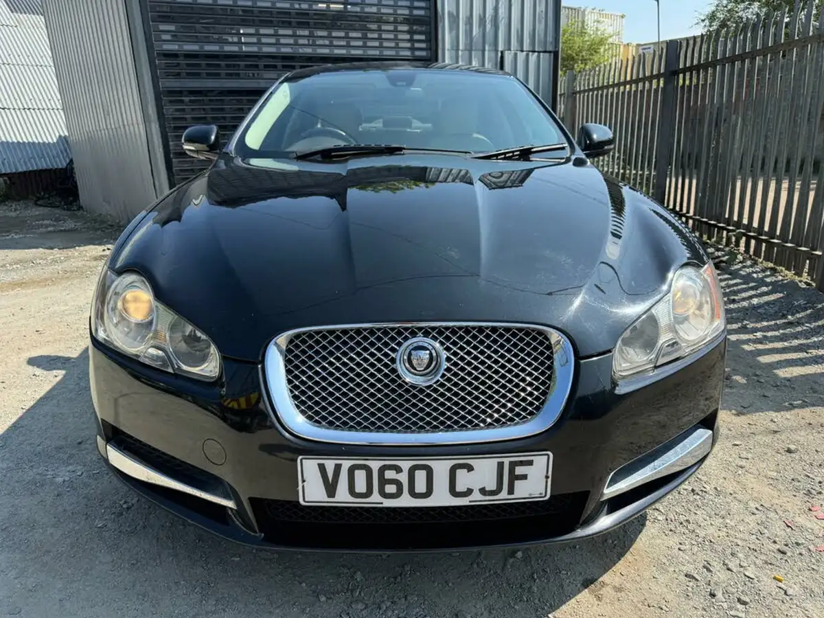 2010-jaguar-xf-30td-premium-luxury-big-1