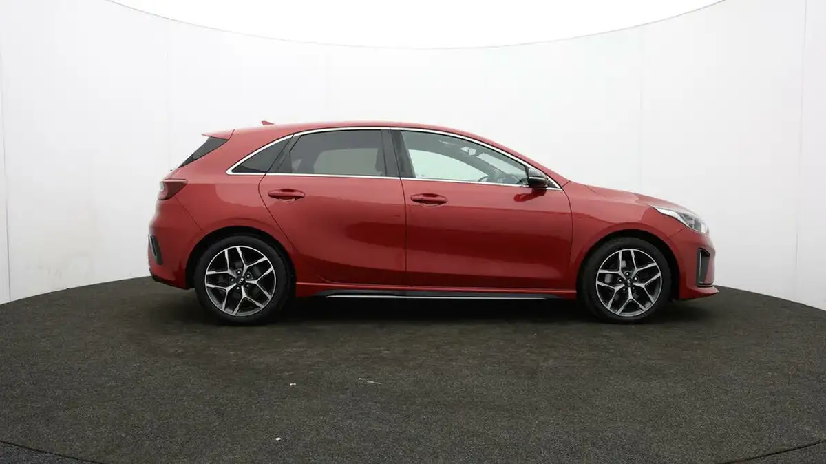 2019-kia-ceed-16crdi-gt-line-big-40