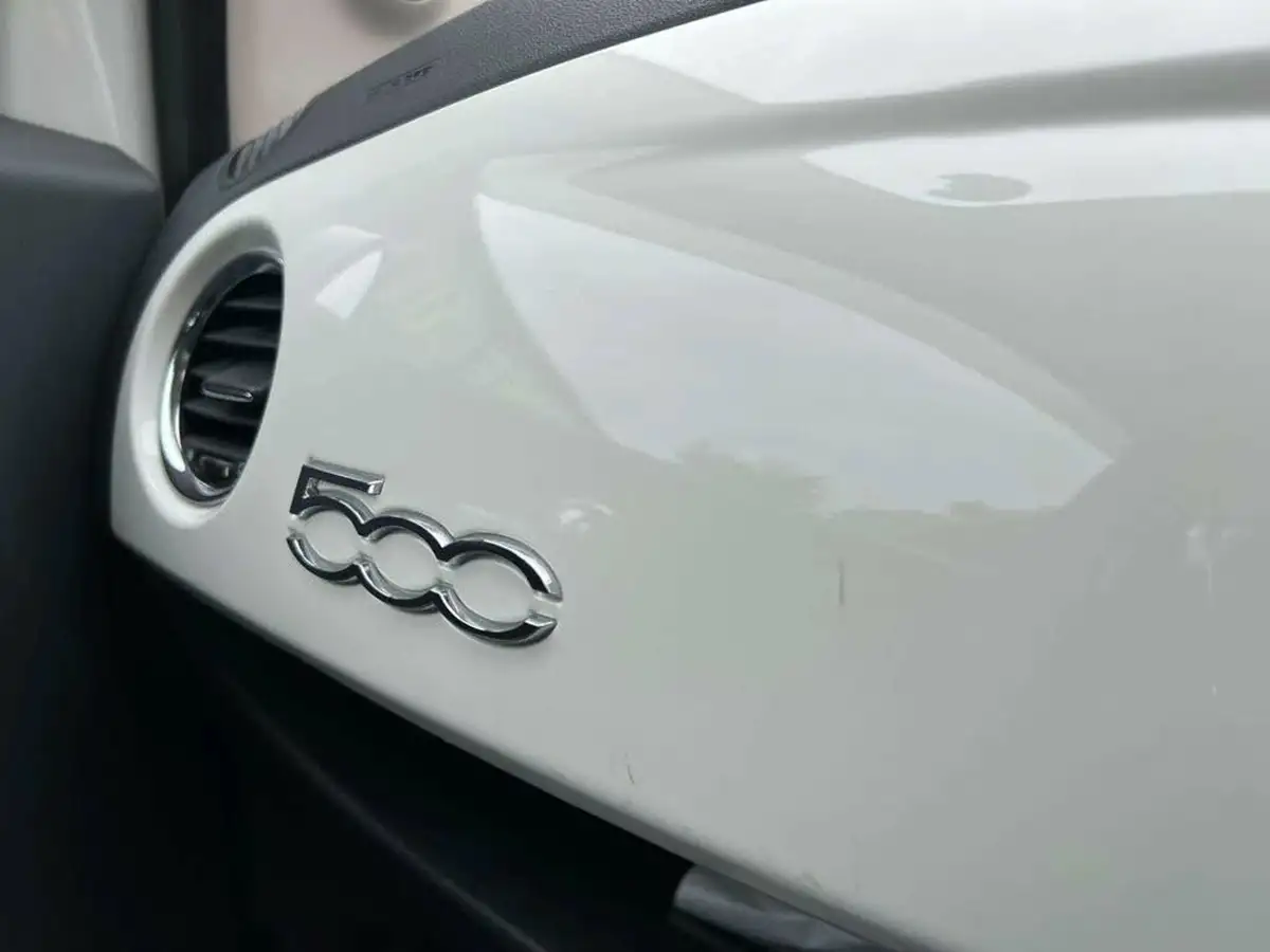 2016-fiat-500-big-42