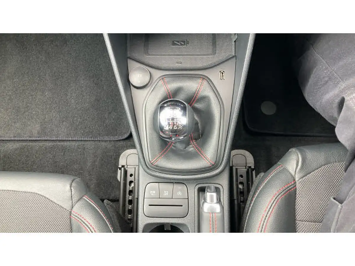 2020-ford-fiesta-big-28