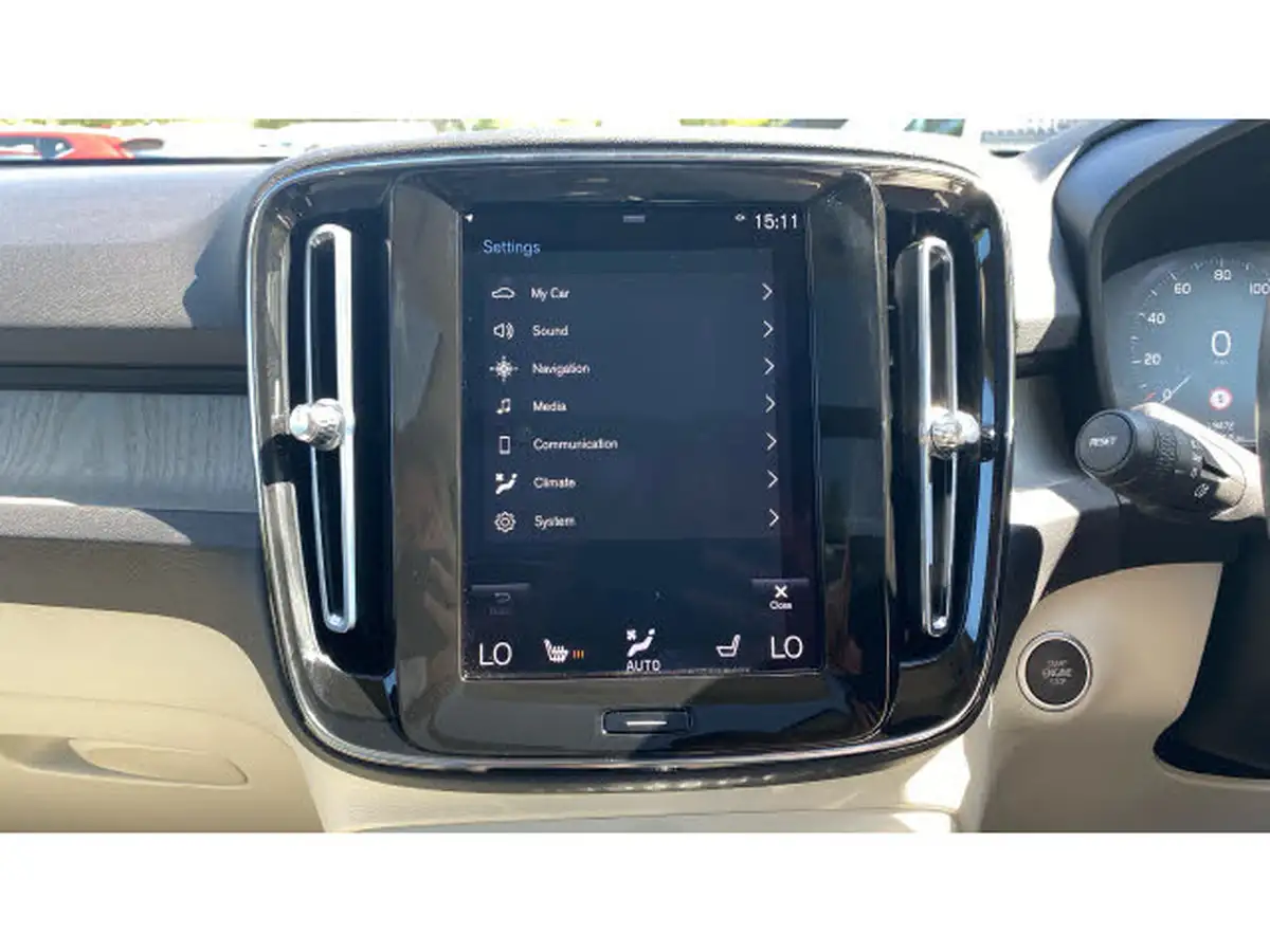 2022-volvo-xc40-20-b4-inscription-awd-big-34