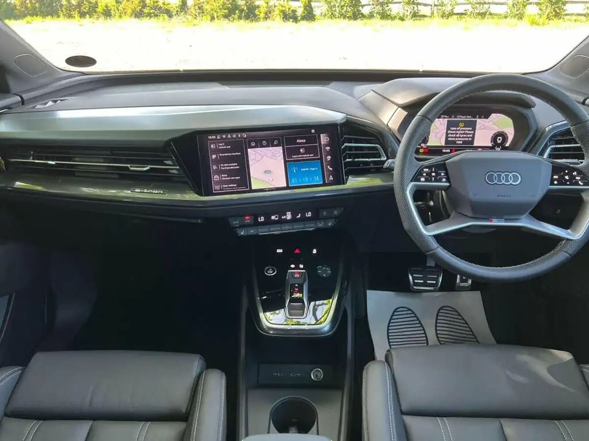 2024-audi-q4-e-tron-45e-s-line-sportback-auto-big-32