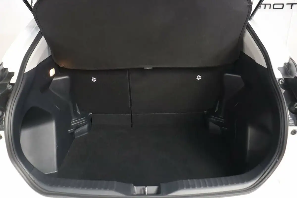 2022-toyota-yaris-cross-15-vvt-i-icon-big-16