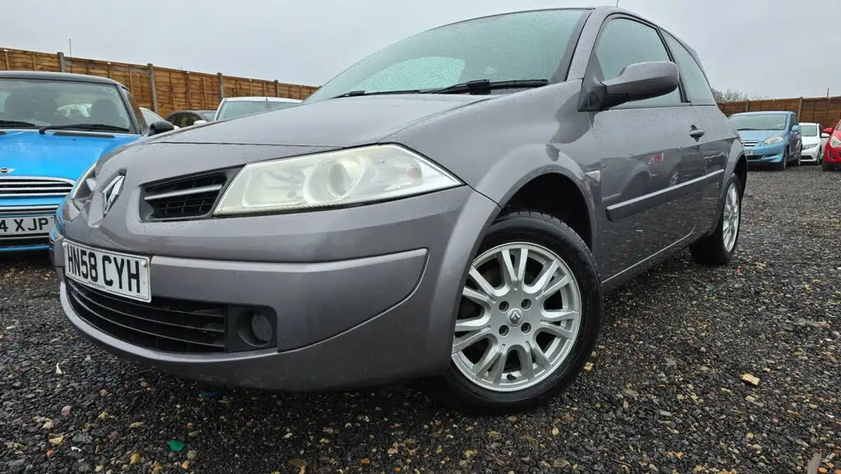 2008-renault-megane-16-new-expression-hatchback-3d-big-8