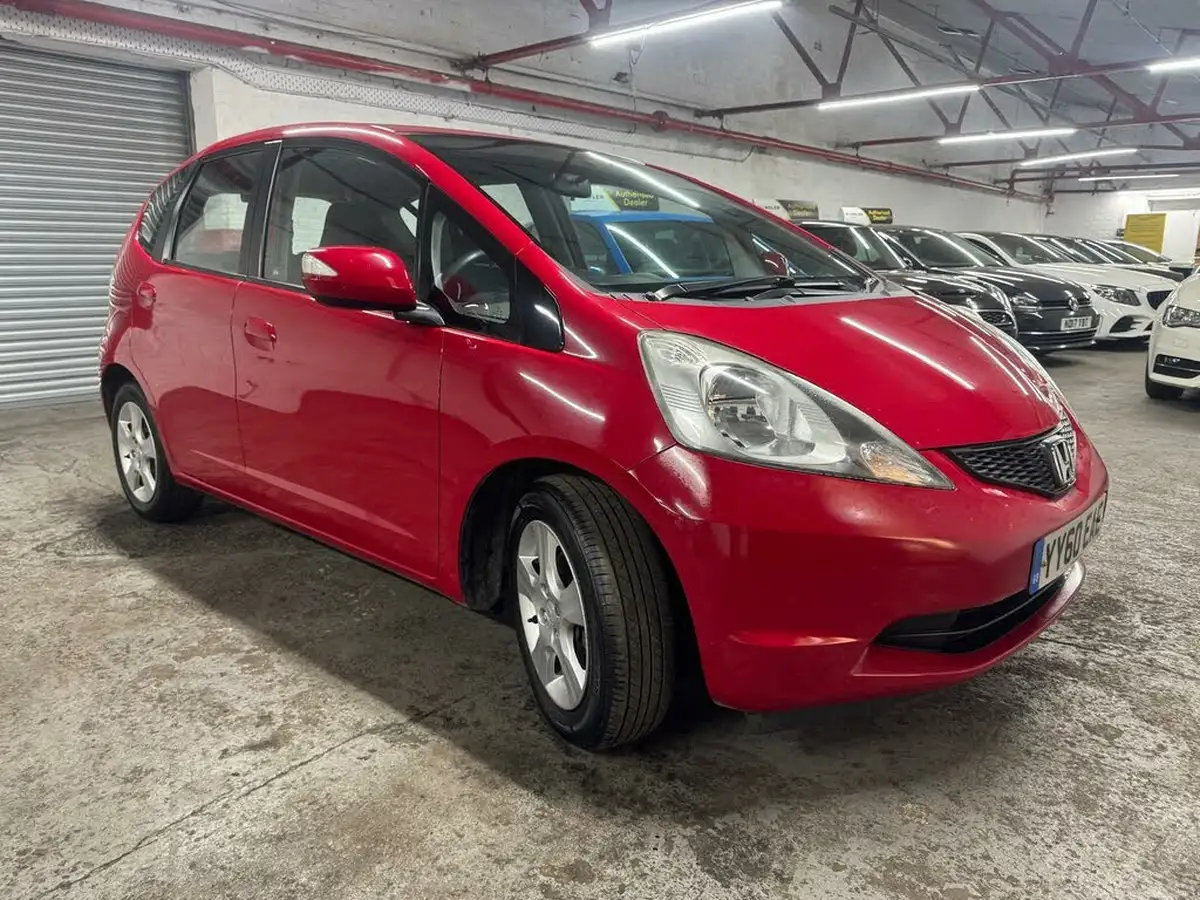 2010-honda-jazz-14-es-big-49