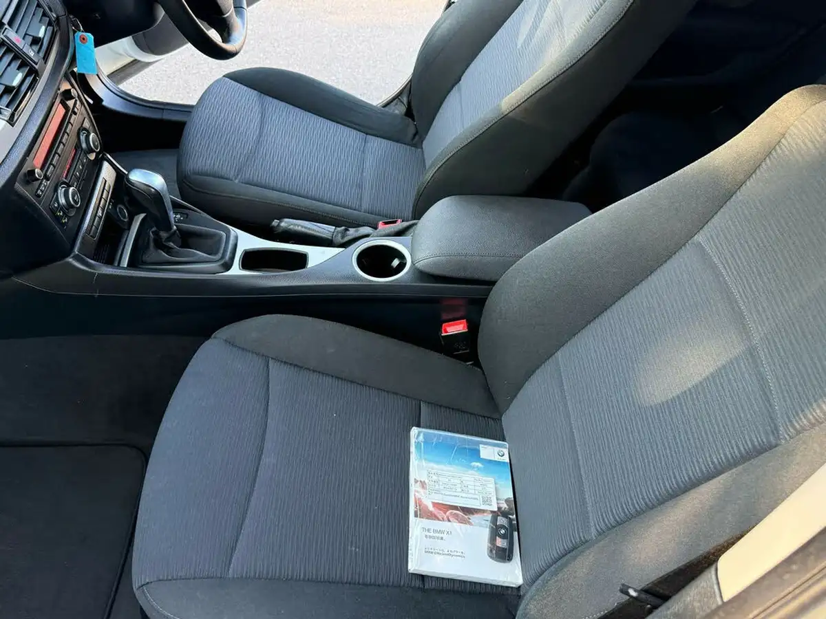 2013-bmw-x1-big-46