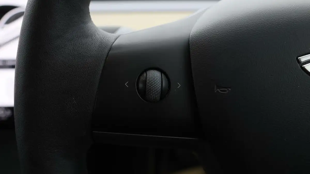 2021-tesla-model-3-e-long-range-4x4-big-22
