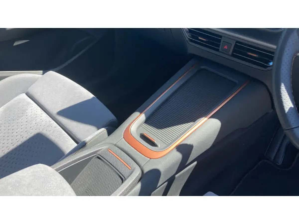 2024-cupra-born-e-v3-230ps-77kwh-e-boost-big-13