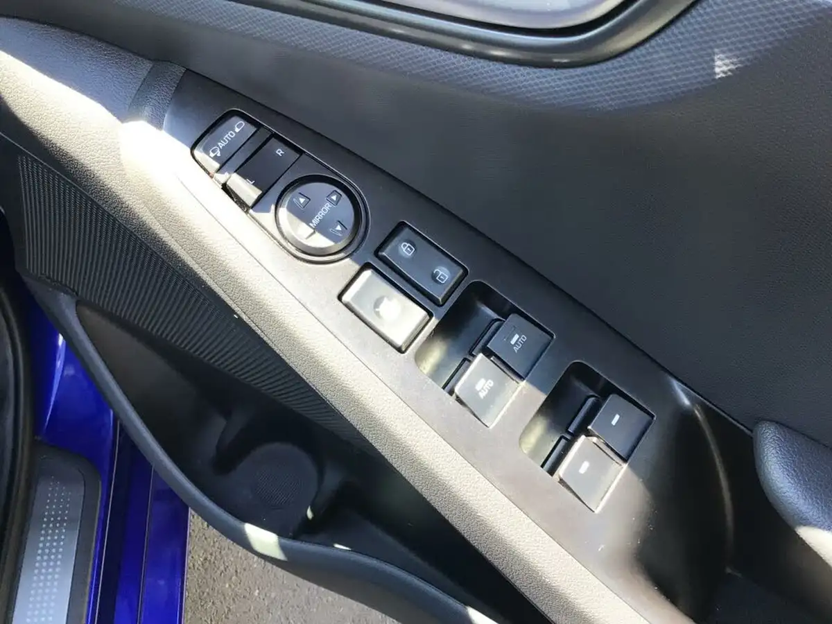 2020-hyundai-ioniq-16-gdi-premium-se-hybrid-big-29