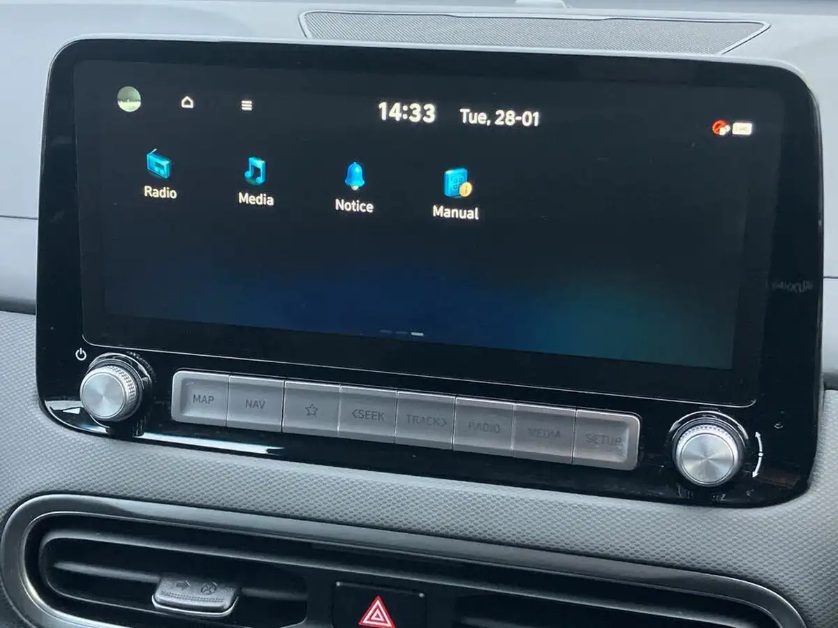 2023-hyundai-kona-e-premium-136ps-39kwh-big-39