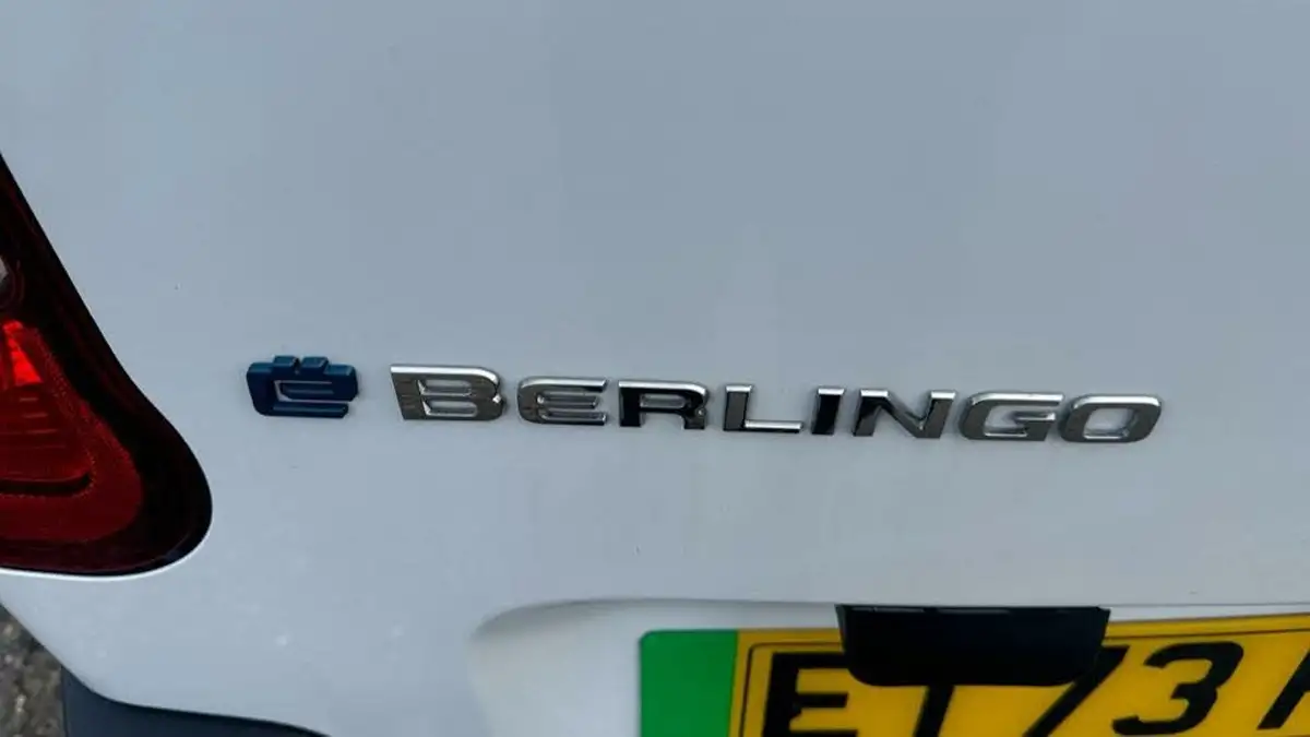 2024-citroen-berlingo-big-39
