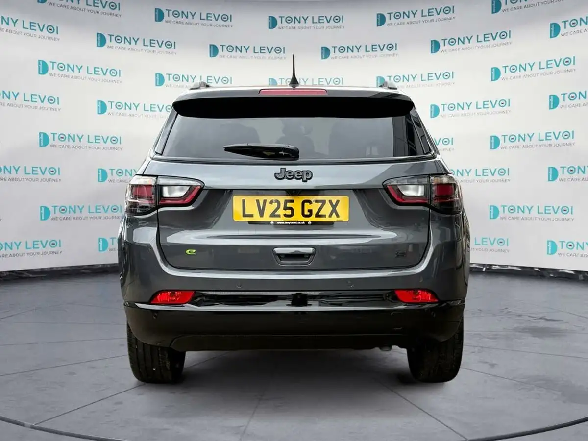 2025-jeep-compass-15-altitude-big-3