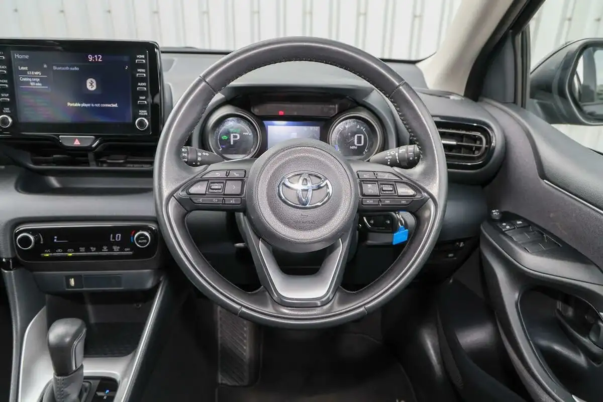 2022-toyota-yaris-15-vvt-i-design-big-7