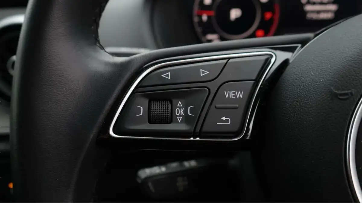 2022-audi-q2-15-35-tfsi-sport-s-tronic-big-25