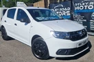 2017-dacia-sandero-10-sce-ambiance-small-2